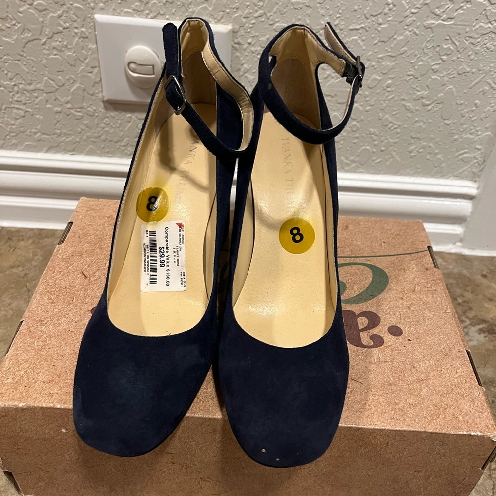 Women pumps shoes